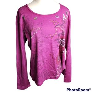 DONATE LA Blend longsleeve embellished  tee EUC Large